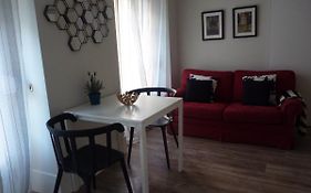 Confortable 1 Bedroom Apartment in Avenida de Roma